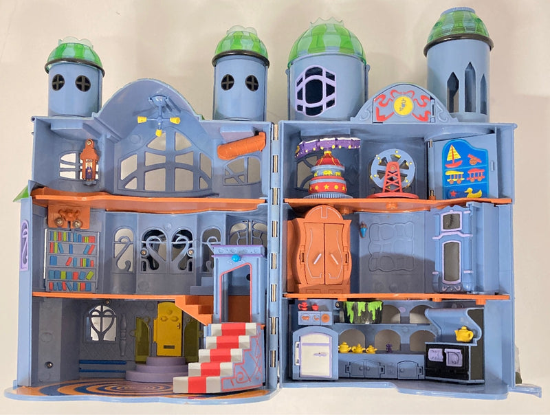 Laden Sie das Bild in Galerie -Viewer, Trendmasters Casper Playset Whipstaff Manor - Used