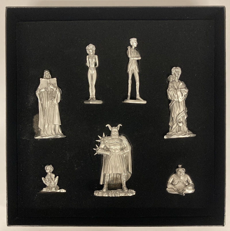 Laden Sie das Bild in Galerie -Viewer, 10th Anniversary The Endless Pewter Set by DC Direct - Used