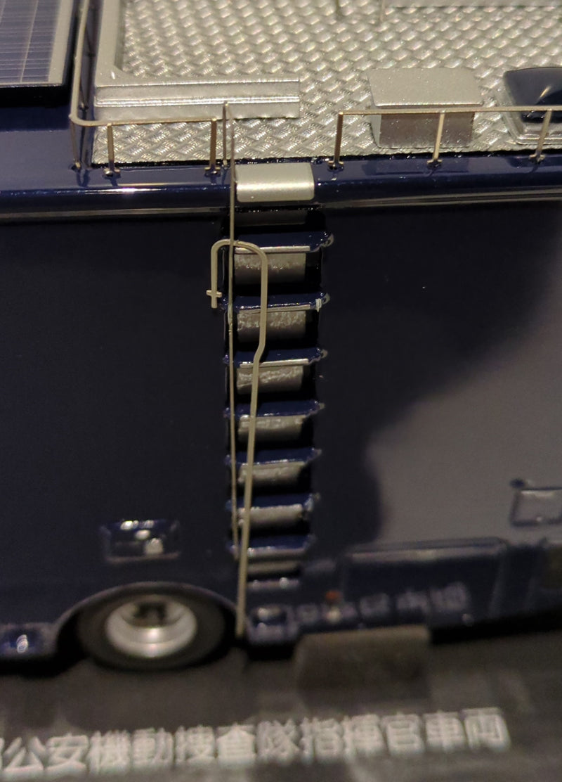 Laden Sie das Bild in Galerie -Viewer, Hiko Seven RAI'S 1/43 Hino Ranger 2015 Tokyo Police Mobile Investigation Unit - Used