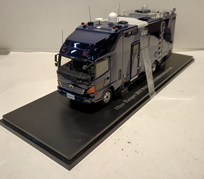 Laden Sie das Bild in Galerie -Viewer, Hiko Seven RAI'S 1/43 Hino Ranger 2015 Tokyo Police Mobile Investigation Unit - Used