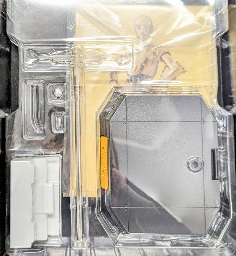 Laden Sie das Bild in Galerie -Viewer, Bandai 12-Inch Perfect Model Star Wars C-3PO - Used