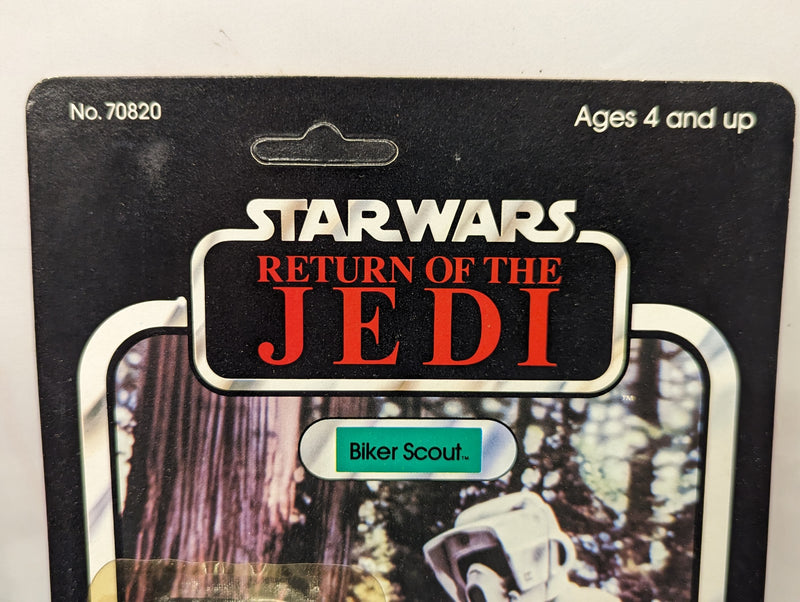 Laden Sie das Bild in Galerie -Viewer, Vintage Kenner Star Wars Biker Scout 3.5-Inch Action Figure (77-Back Card) - Used