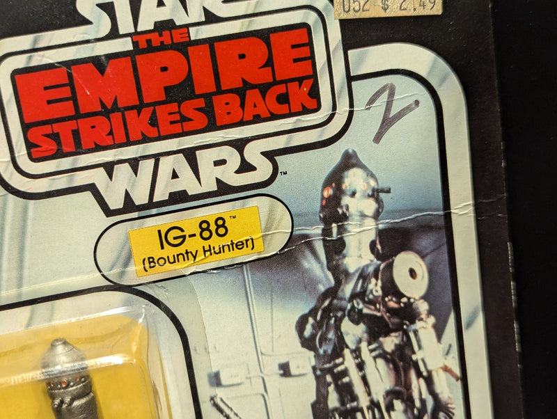 Chargez l'image dans la visionneuse de la galerie, Vintage Kenner Star Wars IG-88 Bounty Hunter 3.5-Inch Figure (41-Back Card) - Used