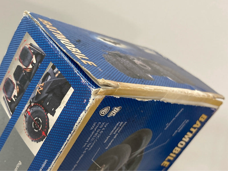 Laden Sie das Bild in Galerie -Viewer, Maize High Grade Model Batmobile 1/43 Scale - Used