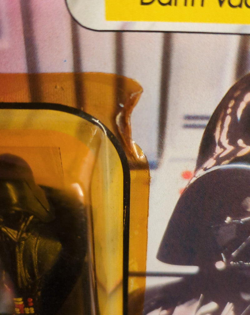 Chargez l'image dans la visionneuse de la galerie, Vintage Kenner Star Wars Darth Vader 3.5-Inch Action Figure (77-Back Card) - Used