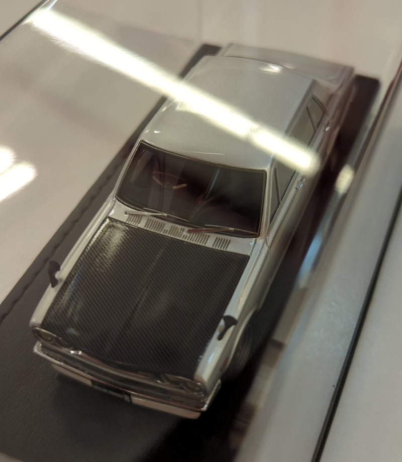 Carica immagine in Galleria Viewer, ignition model 1/43 Nissan Skyline 2000GTR PGC10 Silver 1970 Tokyo Auto Salon - Used