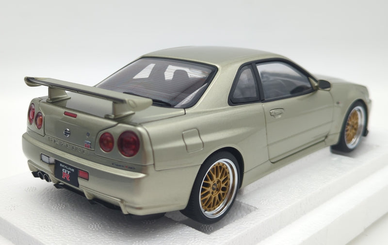 Laden Sie das Bild in Galerie -Viewer, AUTOart 1/18 Nissan Skyline GT-R R34 V-spec II Nur BBS LM Wheel Millennium Jade - Used