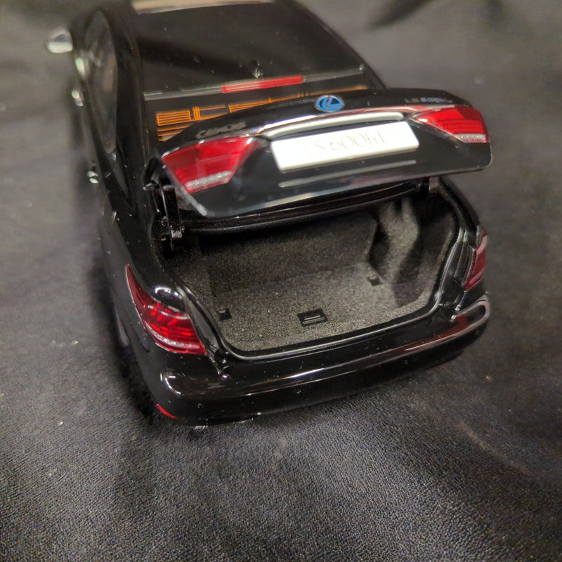 Load image into Gallery viewer, AUTOart Signature 1/18 Lexus LS600hL Black 78842 - Used