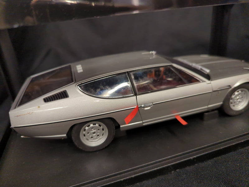 Load image into Gallery viewer, AUTOart Millennium 1/18 Lamborghini Espada Silver 74051 - Used