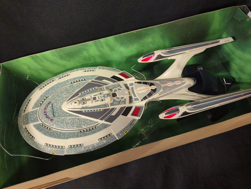 Load image into Gallery viewer, Art Asylum Starship Legends USS Enterprise NCC-1701-E 18-Inch - Used