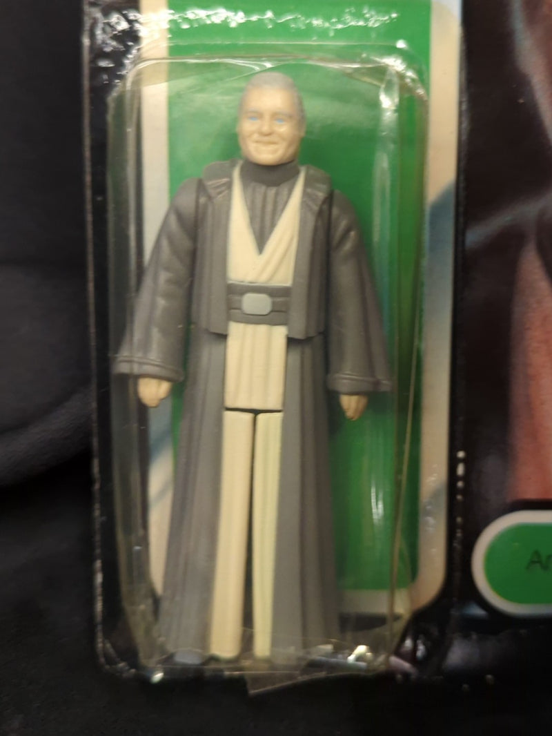 Chargez l'image dans la visionneuse de la galerie, Vintage Kenner Star Wars Anakin Skywalker 3.5-Inch Figure (Tri-Logo Card) - Used