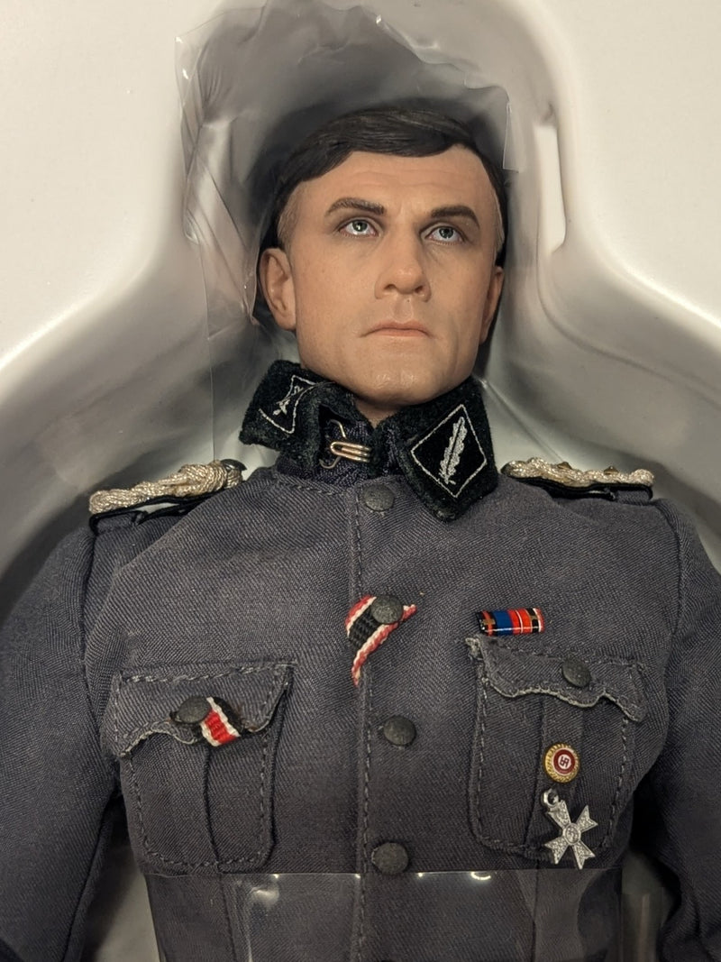 Load image into Gallery viewer, Hot Toys Movie Masterpiece Colonel Hans Landa MMS134 - Used