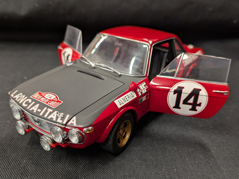 Load image into Gallery viewer, AUTOart Millennium 1/18 Lancia Fulvia 1.6HF Winner Rally Monte Carlo 1972 - Used