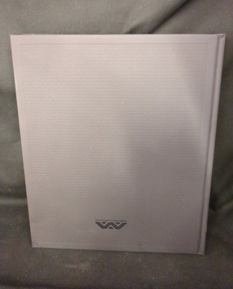 Carica immagine in Galleria Viewer, Weyland-Yutani Corp Alien Collector's Edition Book "The Weyland-Yutani Report" - Used