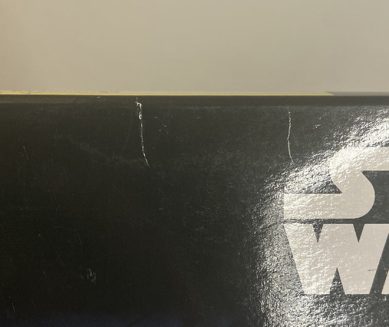Laden Sie das Bild in Galerie -Viewer, Bandai Moving Edition X-Wing Starfighter 1/48 Scale - Used
