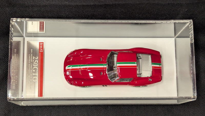 Carica immagine in Galleria Viewer, SCM MODEL 1/43 Ferrari 250 GTO #3223GT Salone Ginevra 1962 Press Version - Used