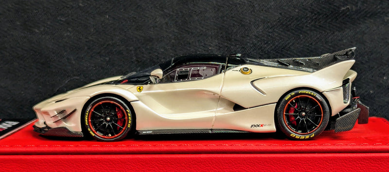 Chargez l'image dans la visionneuse de la galerie, BBR Models 1/43 Ferrari FXX K EVO Fuji White Black roof CDL323 - Used