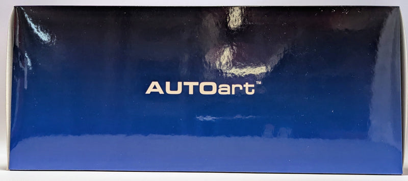 Laden Sie das Bild in Galerie -Viewer, AUTOart 1/18 Nissan Skyline 2000 GT-R (KPGC110) White 77472 Composite Model - Used