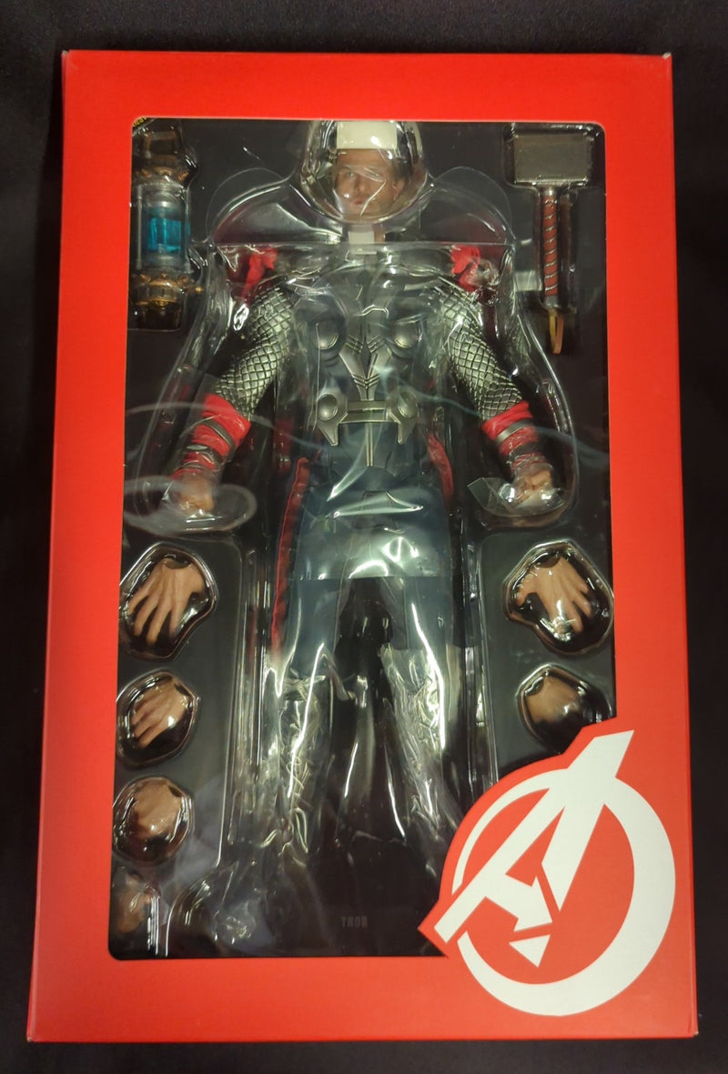 Load image into Gallery viewer, Hot Toys Movie Masterpiece Thor MMS175 - Used