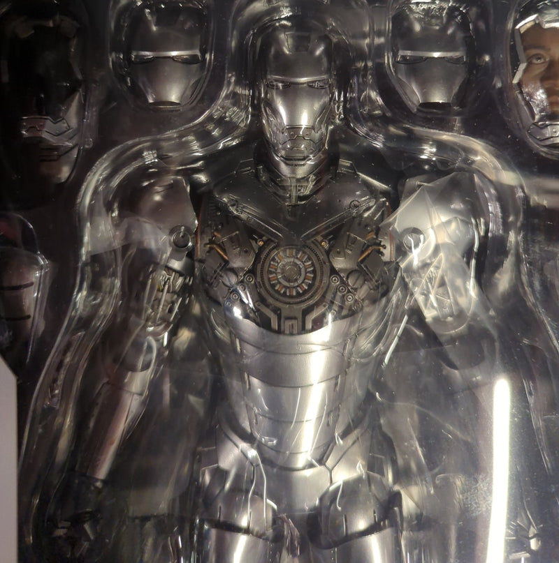 Load image into Gallery viewer, Hot Toys Movie Masterpiece Iron Man Mark 2 Armor Unleashed Version MMS150 - Used