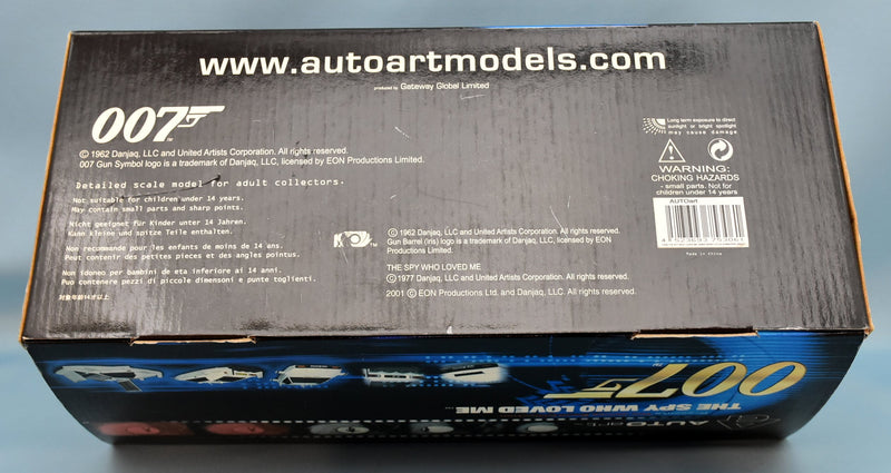 Load image into Gallery viewer, AUTOart 1/18 James Bond The Spy Who Loved Me Lotus Esprit Submarine 75306 - Used