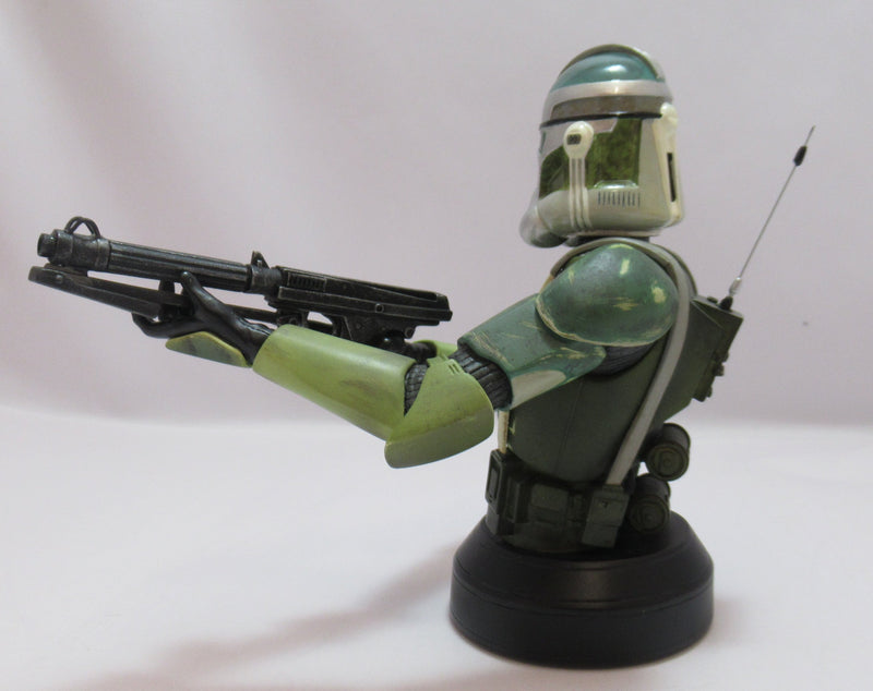 Cargue la imagen en el visor de la galería, Gentle Giant Commander Gree Mini Bust (Celebration IV Exclusive) - Used