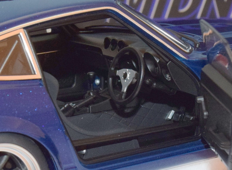 Cargue la imagen en el visor de la galería, AUTOart 1/18 Wangan Midnight Devil Z Nissan Fairlady Z (S30) - Used