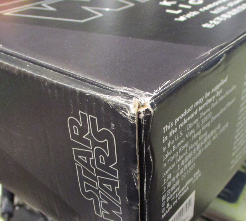 Laden Sie das Bild in Galerie -Viewer, Disney Parks Star Wars Kylo Ren Lightsaber - Used