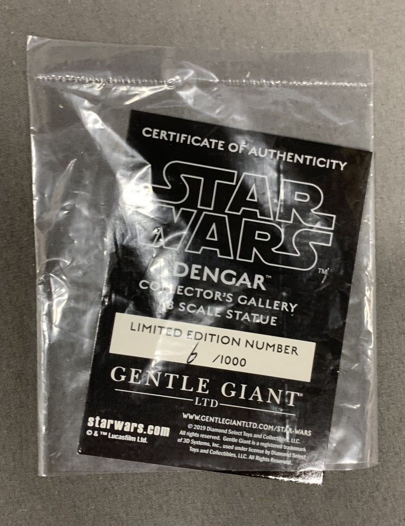 Laden Sie das Bild in Galerie -Viewer, Gentle Giant 1/8 Scale Collector's Gallery Dengar Statue - Used