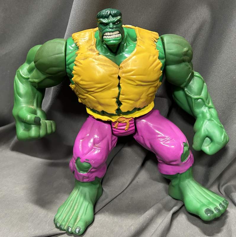 Laden Sie das Bild in Galerie -Viewer, ToyBiz Rage Cage Hulk Action Figure - Used