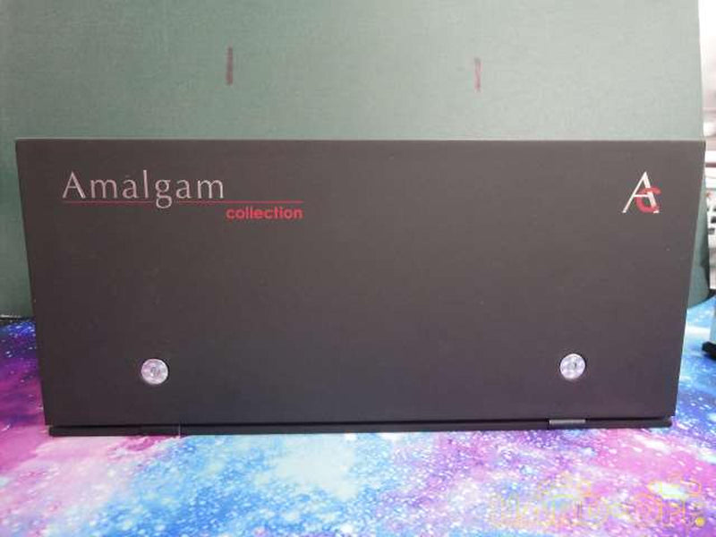 Load image into Gallery viewer, AMALGAM 1/18 Jaguar XKSS Scale Model Car– Used