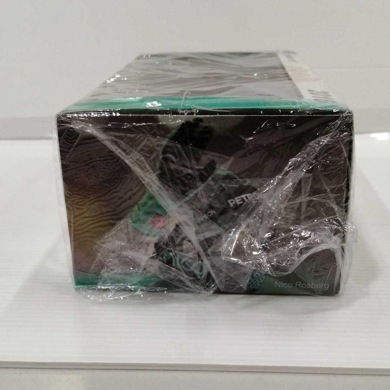 Laden Sie das Bild in Galerie -Viewer, SPARK #6 S5025 Mercedes F1 W07 Hybrid 1/43 Scale Car– Used