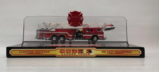 CODE 3 12910 ELSMERE FIRE DEPT T30 1/64 Diecast Model– Used
