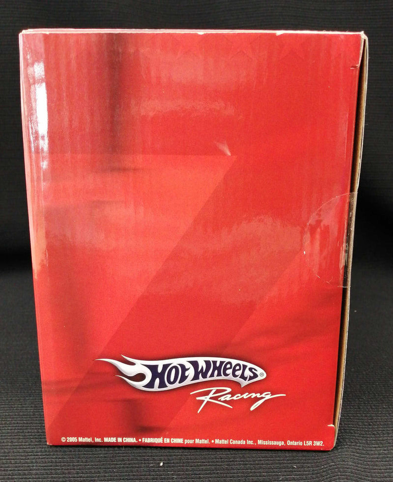 Cargue la imagen en el visor de la galería, Hot Wheels FERRARI F2004 SCHUMACHER WORLD CHAMPION 1/18 Scale– Used