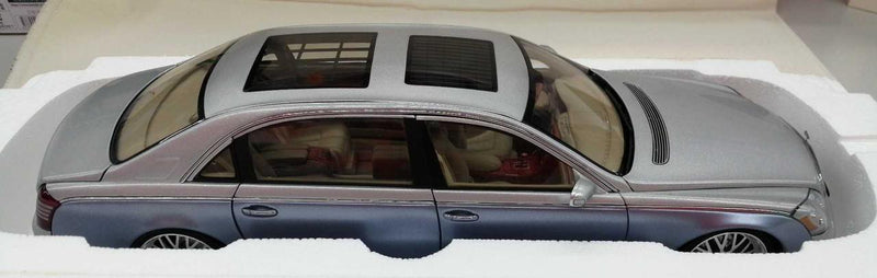 Load image into Gallery viewer, AUTOart Maybach 62 LWB 1/18 Scale Model Car– Used