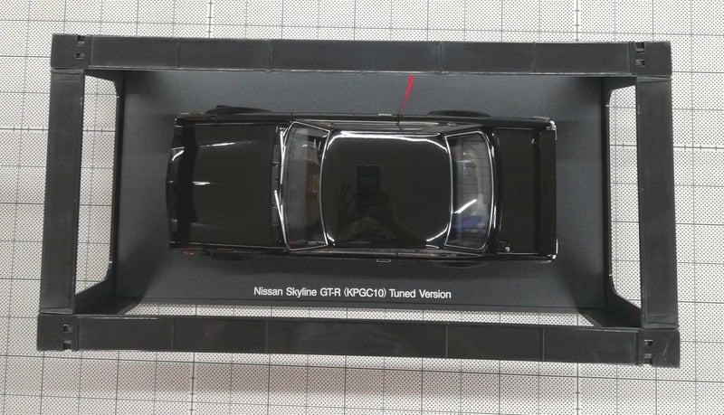 Load image into Gallery viewer, AUTOART Nissan Skyline GT-R KPGC10 1/18 Scale Model Car– Used