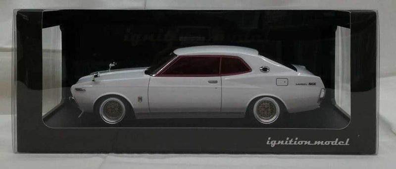 Load image into Gallery viewer, Ignition Model 1/18 Nissan Laurel 2000SGX (C130) White