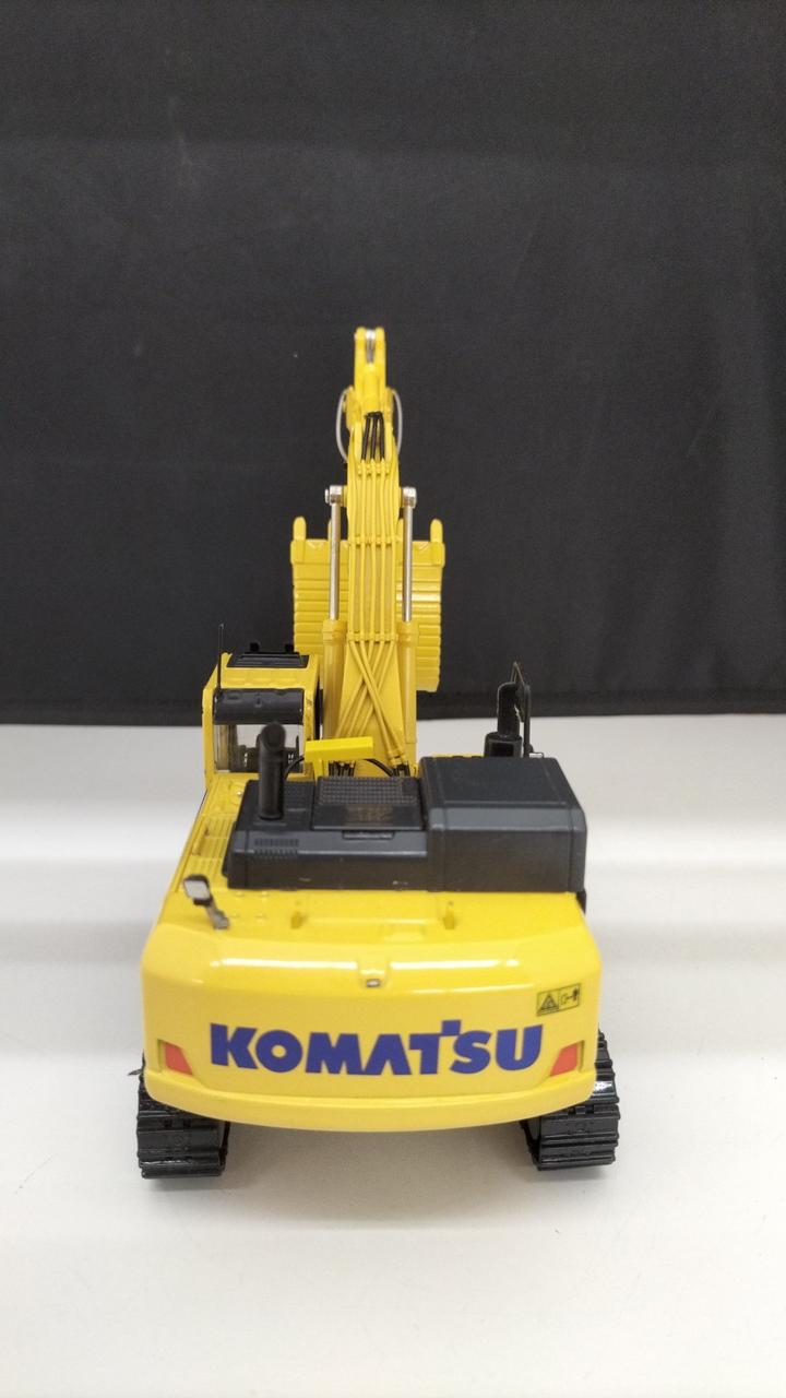 Cargue la imagen en el visor de la galería, KOMATSU 1/43 Komatsu PC500LC-10M0 Excavator Scale Model– Used
