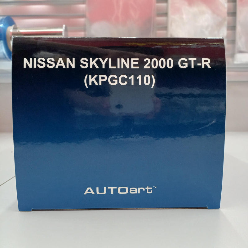 Load image into Gallery viewer, AUTOART NISSAN SKYLINE 2000 GT-R 1/18 Scale Car– Used