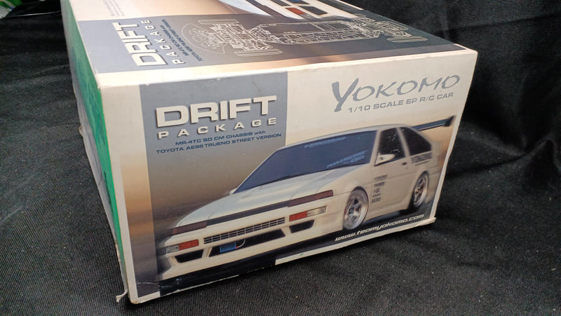 Carica immagine in Galleria Viewer, YOKOMO 1/10 Toyota AE86 R/C Car - Used