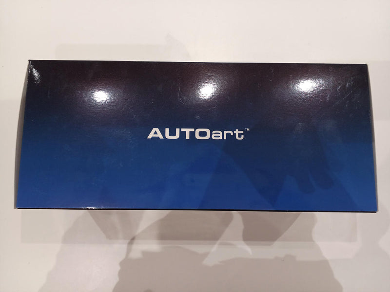 Load image into Gallery viewer, AUTOart Nismo R34 GT-R Z-TUNE 1/18 Scale Model Car– Used