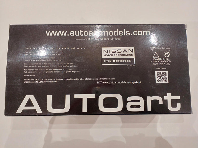 Load image into Gallery viewer, AUTOart Nismo R34 GT-R Z-TUNE 1/18 Scale Model Car– Used
