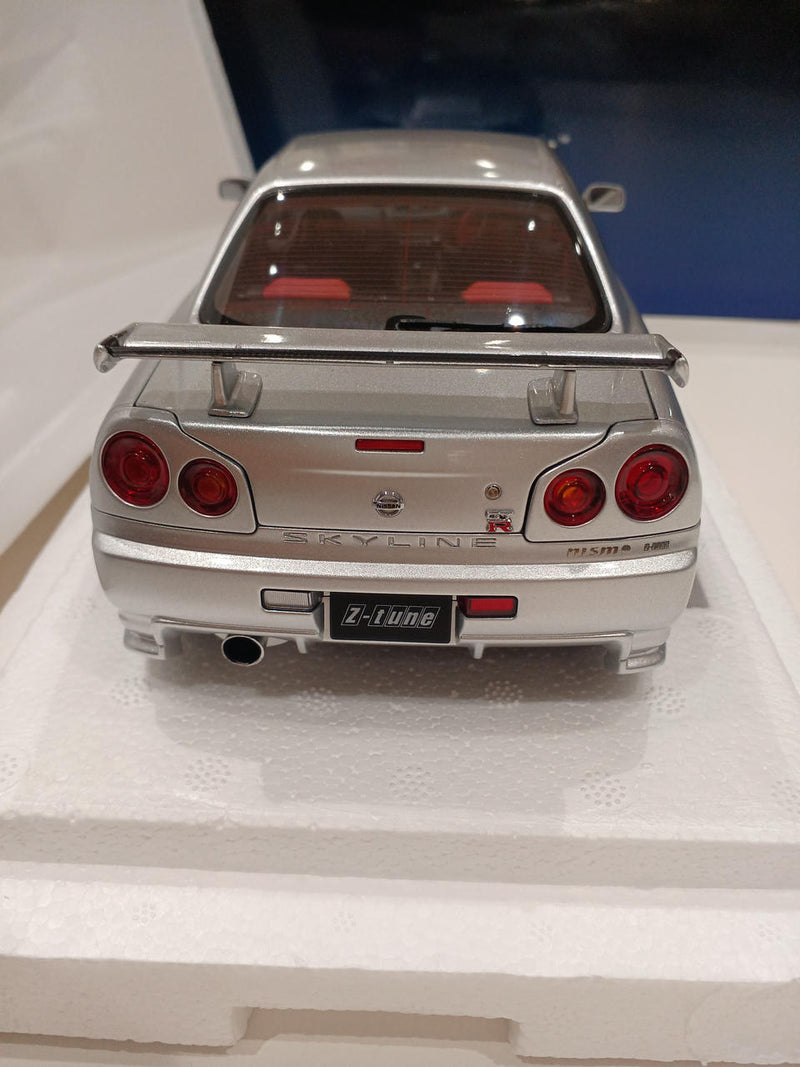 Load image into Gallery viewer, AUTOart Nismo R34 GT-R Z-TUNE 1/18 Scale Model Car– Used