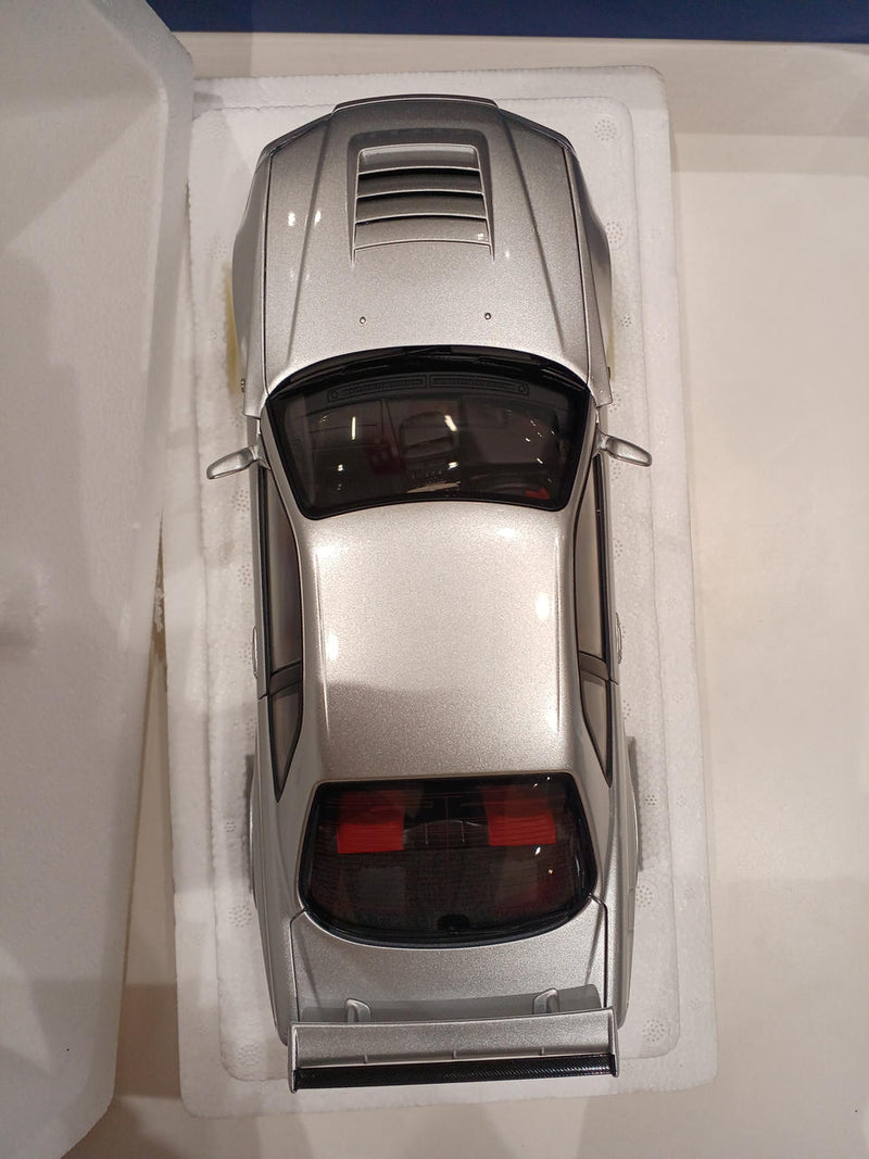 Load image into Gallery viewer, AUTOart Nismo R34 GT-R Z-TUNE 1/18 Scale Model Car– Used