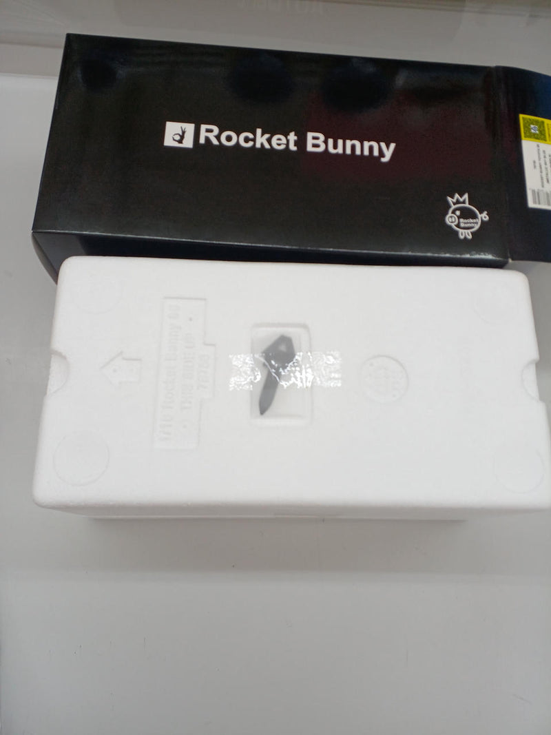 Load image into Gallery viewer, AUTOart Rocket Bunny Toyota 86 1/18 Scale Model Car– Used
