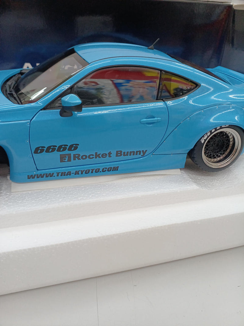 Load image into Gallery viewer, AUTOart Rocket Bunny Toyota 86 1/18 Scale Model Car– Used