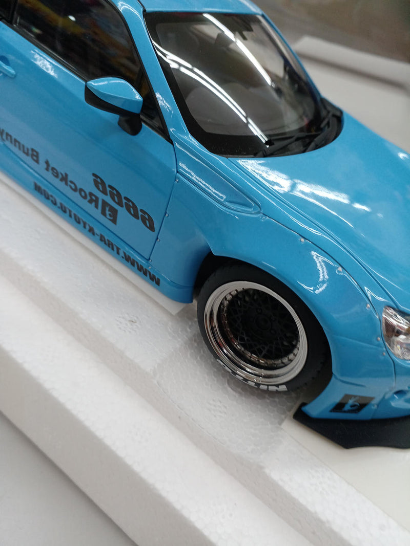 Load image into Gallery viewer, AUTOart Rocket Bunny Toyota 86 1/18 Scale Model Car– Used