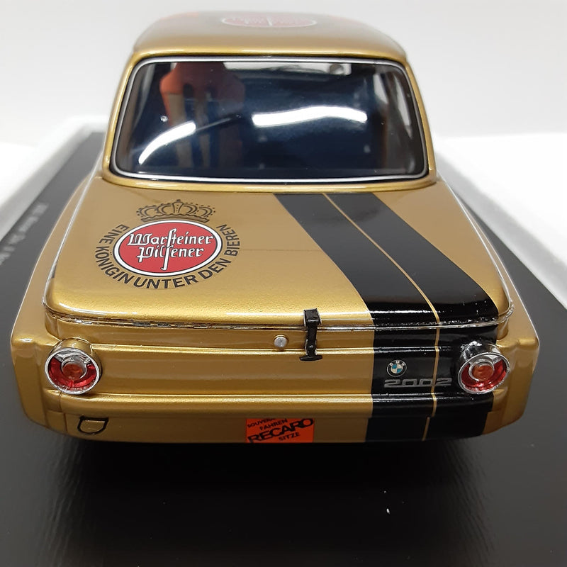 Laden Sie das Bild in Galerie -Viewer, SPARK 18SG004 BMW M6 GT3 #63 DRM Warsteiner 1/18 Diecast Car– Used