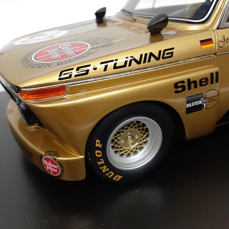 Laden Sie das Bild in Galerie -Viewer, SPARK 18SG004 BMW M6 GT3 #63 DRM Warsteiner 1/18 Diecast Car– Used