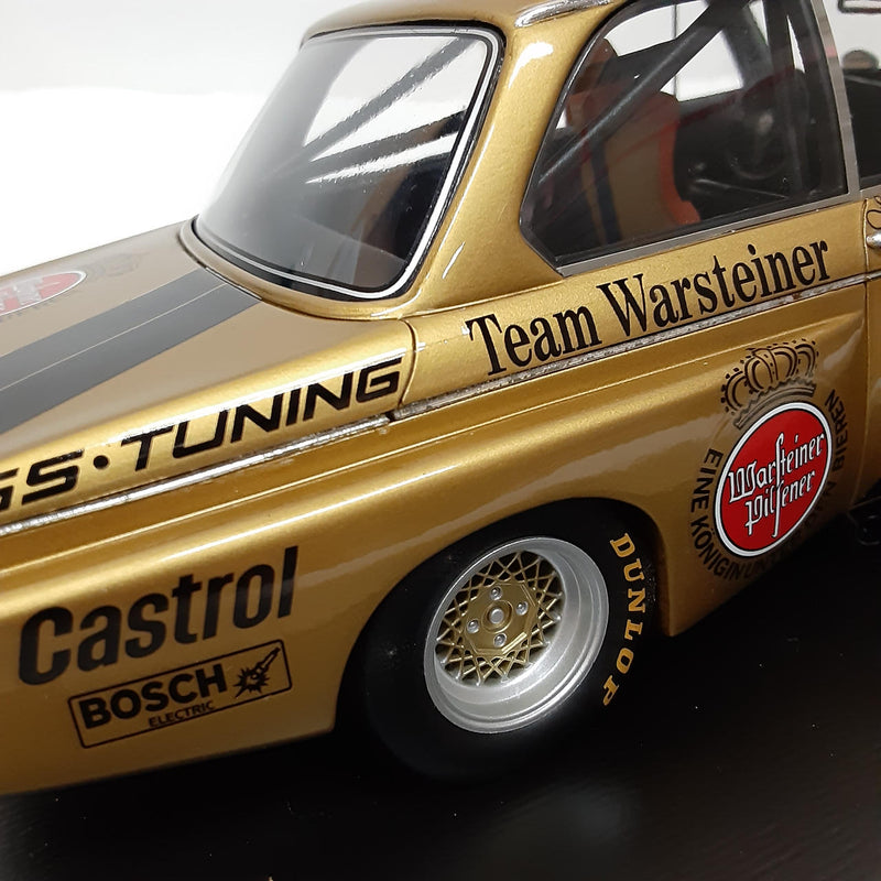 Laden Sie das Bild in Galerie -Viewer, SPARK 18SG004 BMW M6 GT3 #63 DRM Warsteiner 1/18 Diecast Car– Used